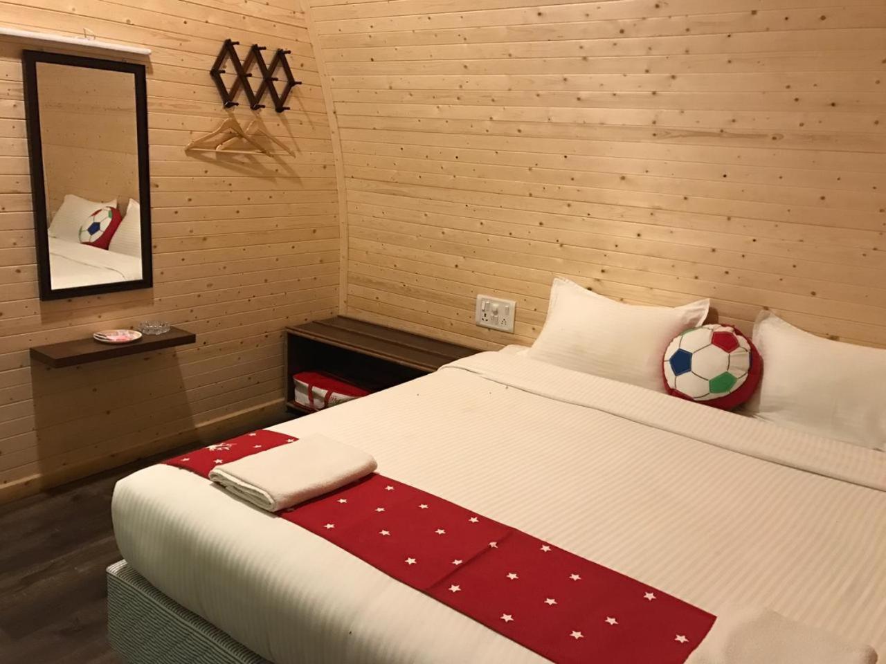 The Den By Trees Hotel Kotagiri Bagian luar foto
